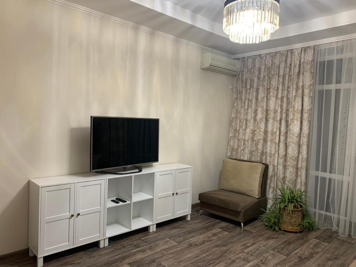 2-Комнатная Квартира На Соборной Mykolajiv Eksteriør bilde